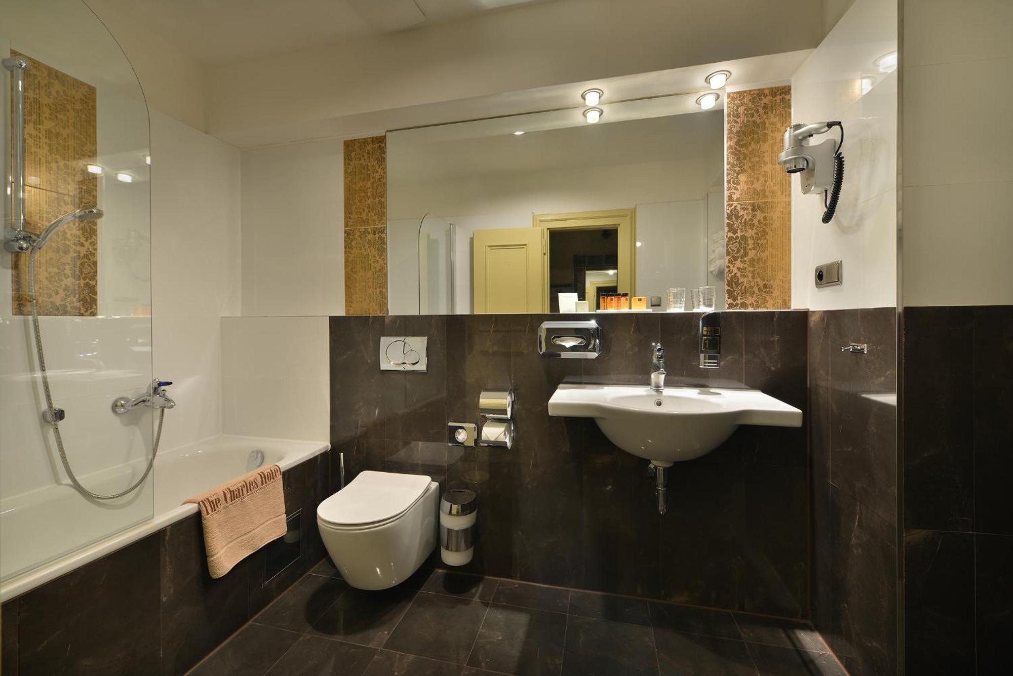 Charles Hotel 4*